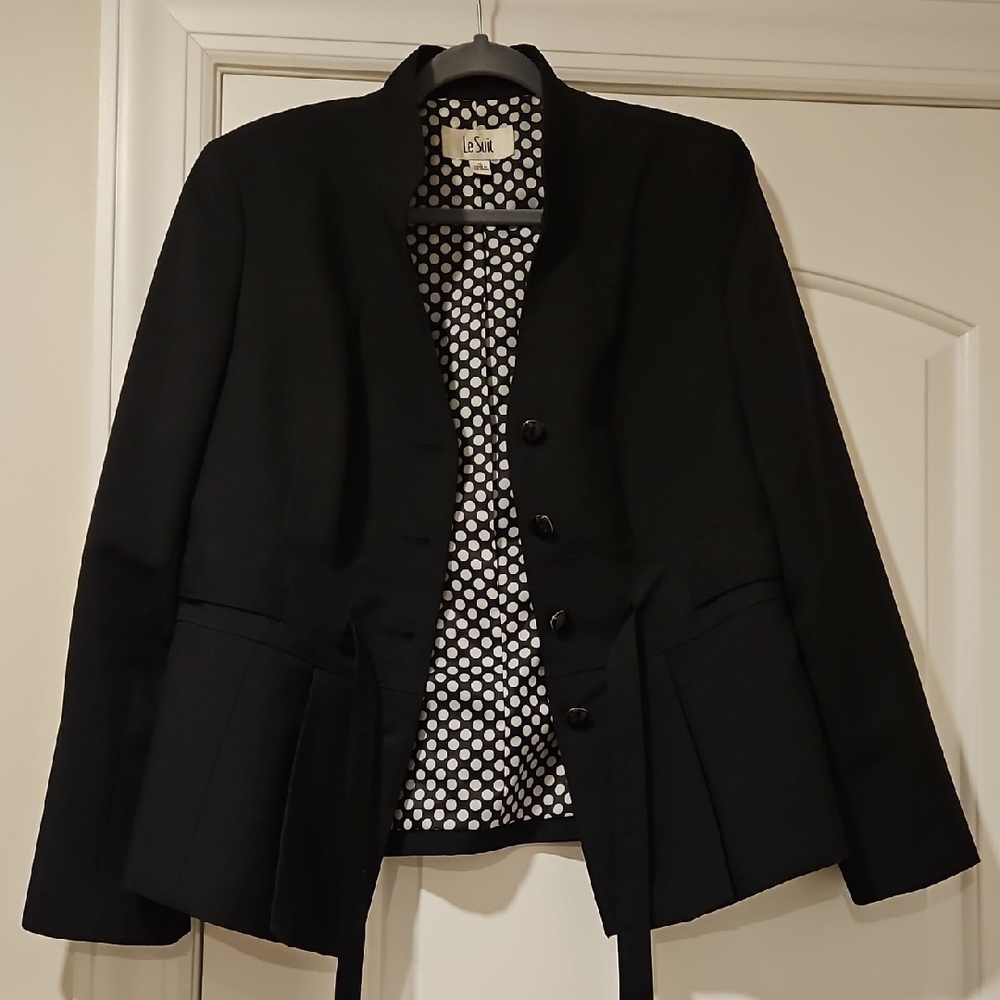 Women's Black Jacket